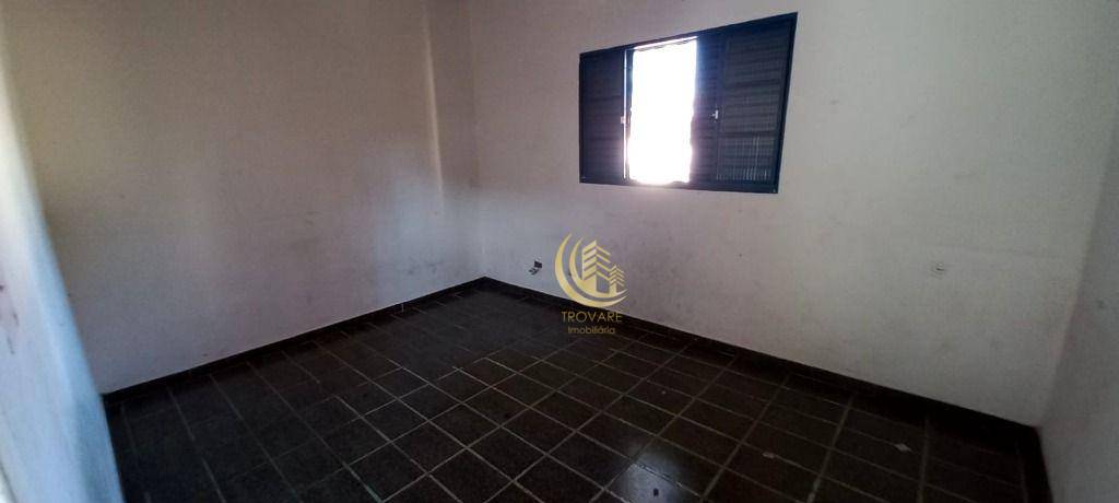 Casa para alugar com 4 quartos, 180m² - Foto 6