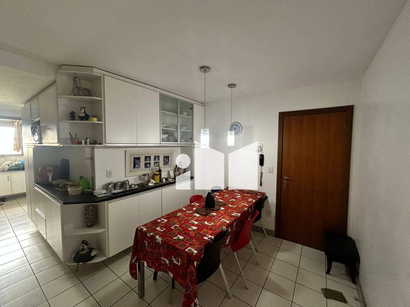 Apartamento à venda com 4 quartos, 180m² - Foto 21