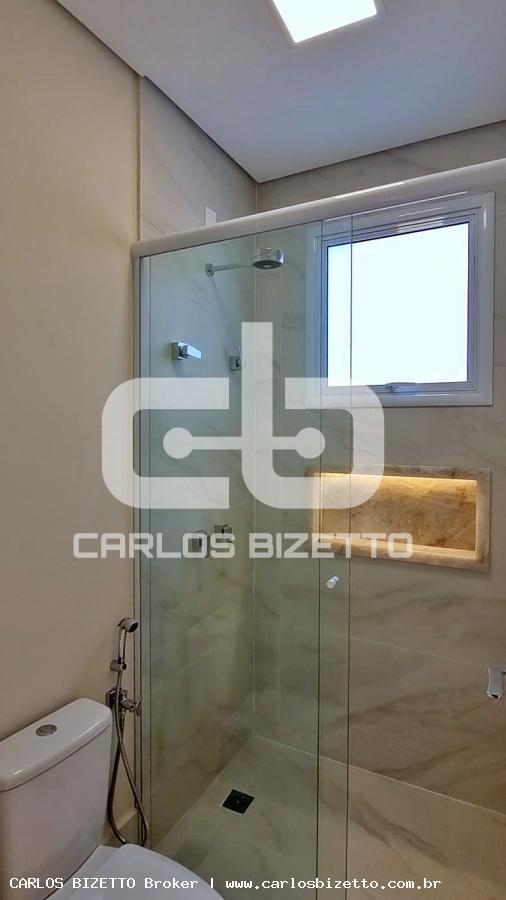 Casa de Condomínio à venda com 3 quartos, 420m² - Foto 17