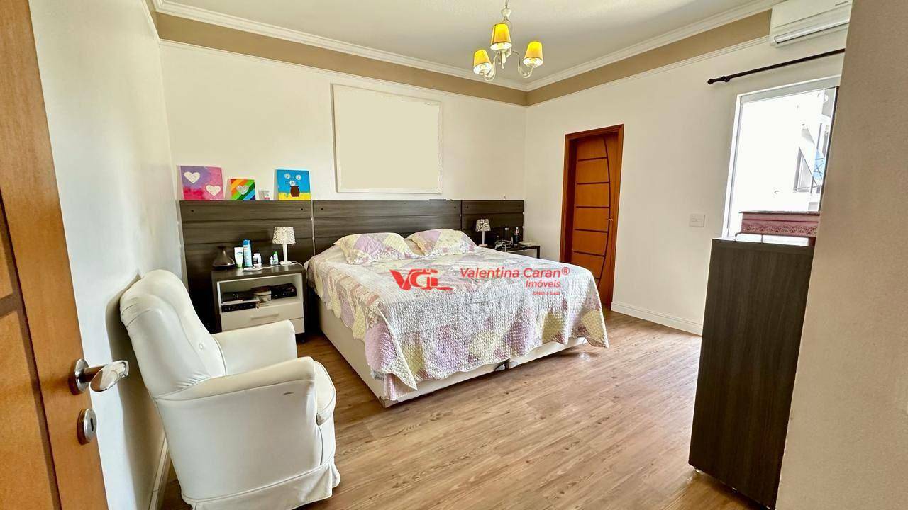 Casa de Condomínio à venda com 4 quartos, 300m² - Foto 11