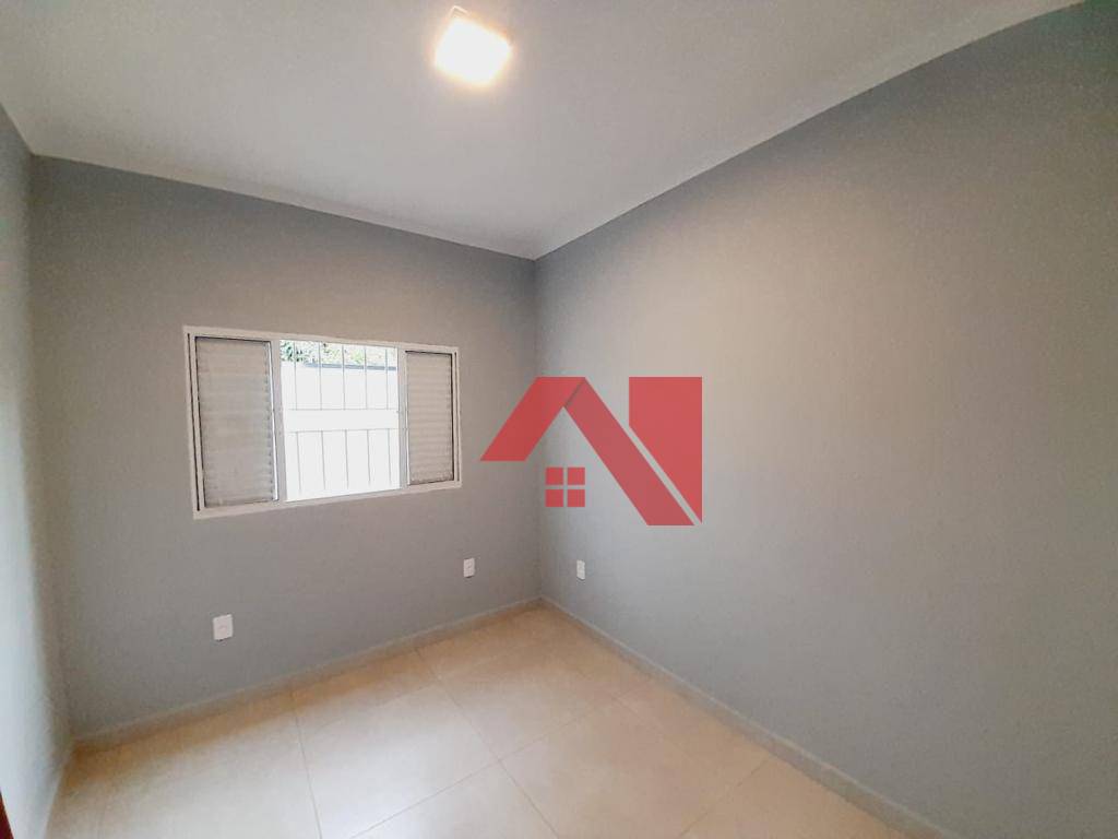 Casa à venda com 3 quartos, 88m² - Foto 13