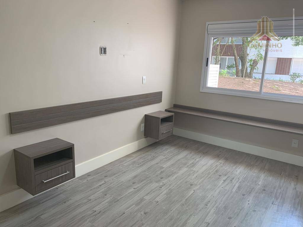 Apartamento à venda com 2 quartos, 69m² - Foto 3