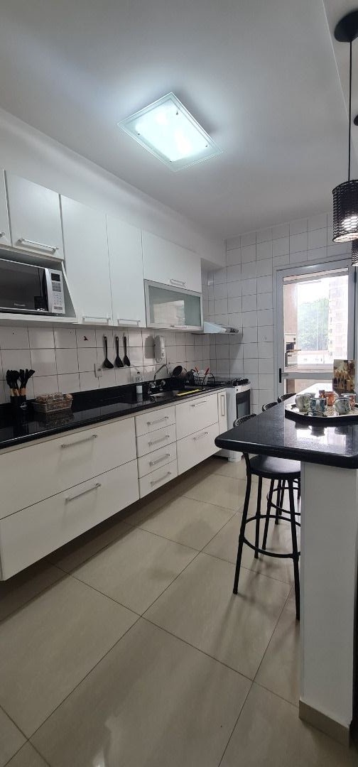 Apartamento à venda com 2 quartos, 80m² - Foto 11