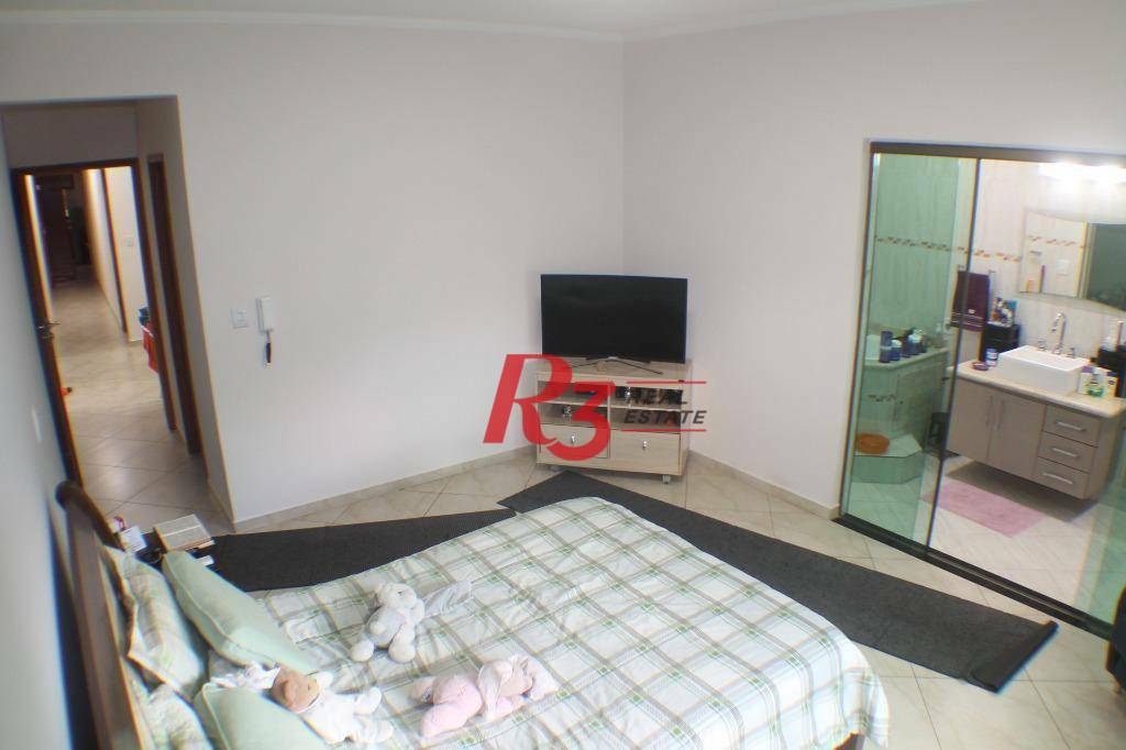 Sobrado à venda com 3 quartos, 300m² - Foto 11