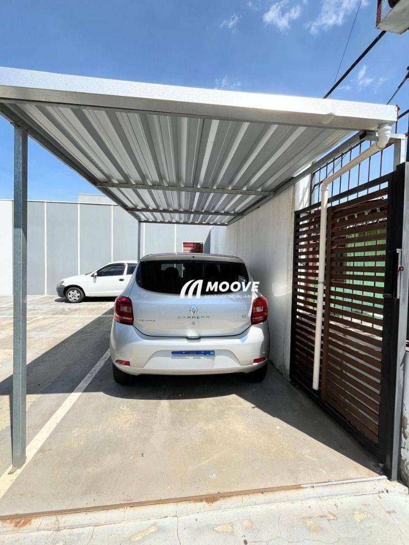 Casa à venda com 2 quartos, 60m² - Foto 16