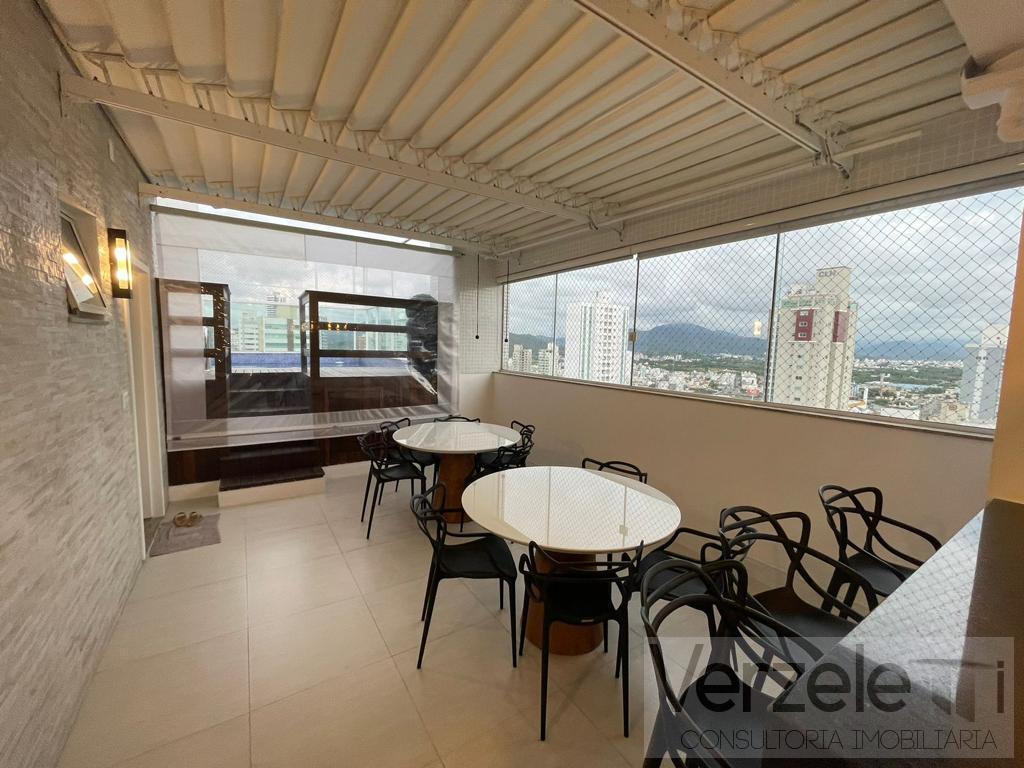 Cobertura à venda com 4 quartos, 225m² - Foto 17