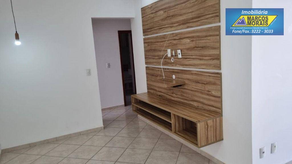 Apartamento à venda com 3 quartos, 96m² - Foto 1