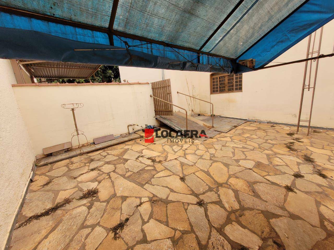 Sobrado à venda e aluguel com 4 quartos, 316m² - Foto 5