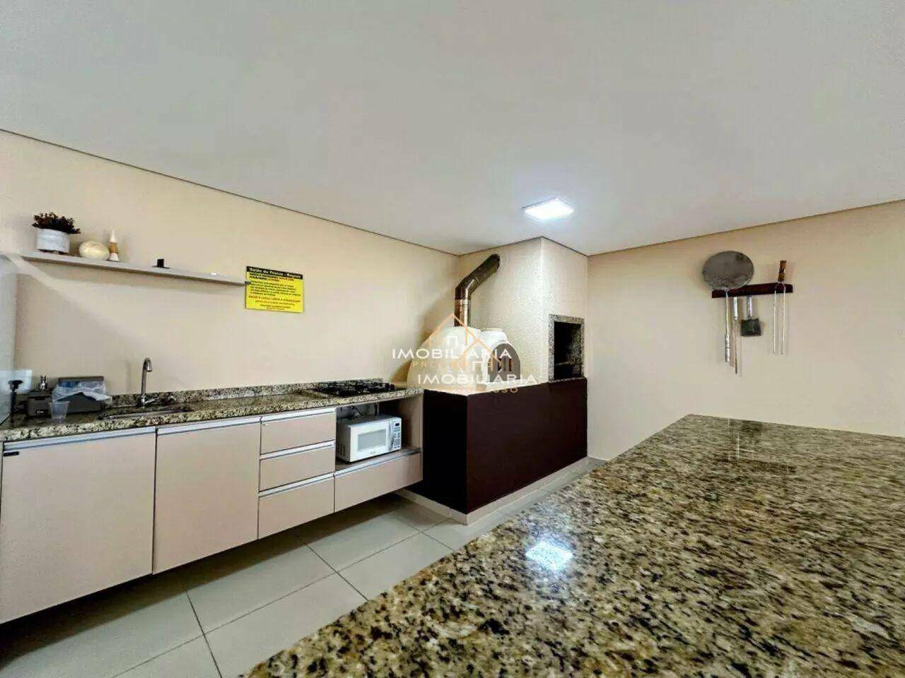 Apartamento à venda com 2 quartos, 40m² - Foto 17