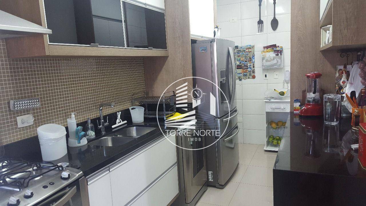 Apartamento à venda com 3 quartos, 127m² - Foto 8