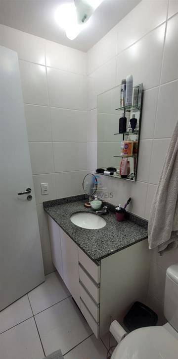 Apartamento à venda com 2 quartos, 62m² - Foto 13