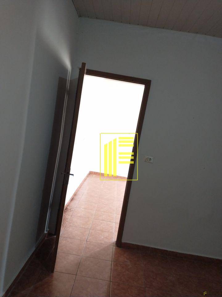 Casa para alugar com 1 quarto, 40m² - Foto 24