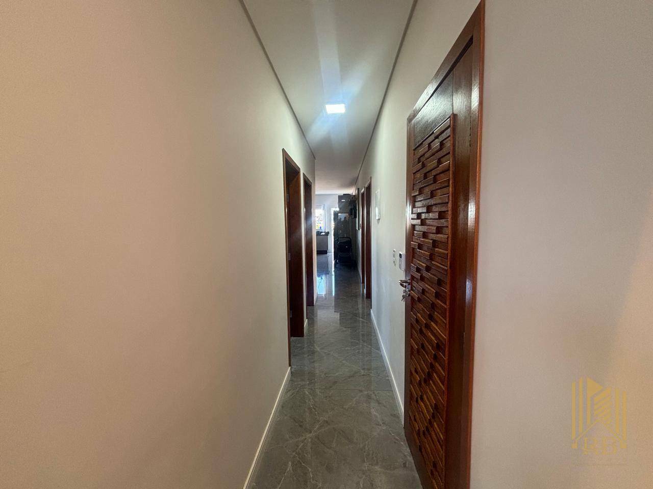 Casa à venda com 3 quartos, 320m² - Foto 7