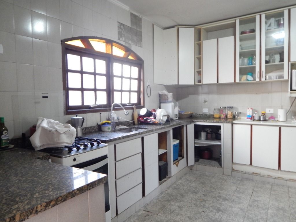 Sobrado à venda com 3 quartos, 220m² - Foto 18