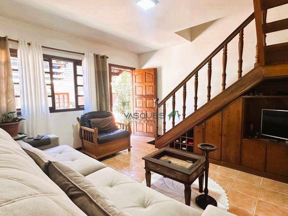 Casa à venda com 3 quartos, 64m² - Foto 3