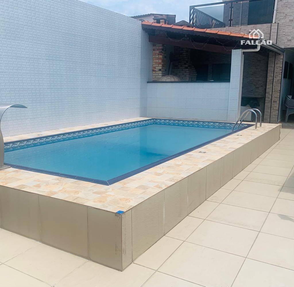 Sobrado à venda com 3 quartos, 219m² - Foto 1