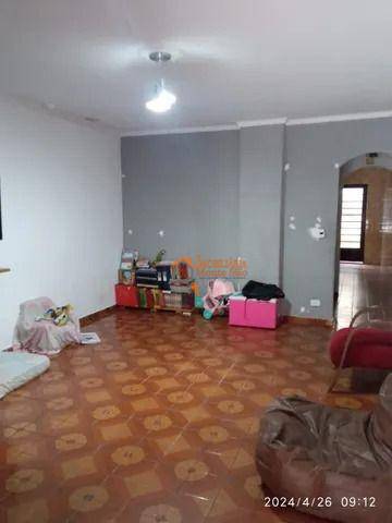 Sobrado à venda com 3 quartos, 200m² - Foto 3