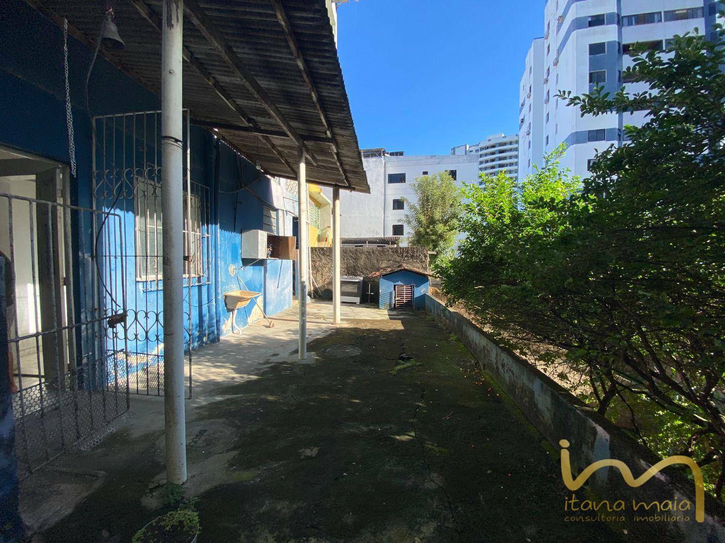 Casa à venda com 8 quartos, 380m² - Foto 40