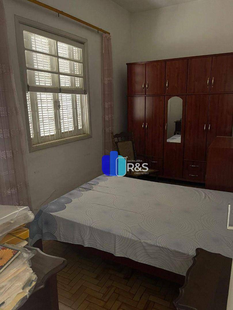 Casa à venda com 4 quartos, 250m² - Foto 2