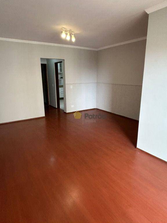 Apartamento à venda com 3 quartos, 107m² - Foto 10