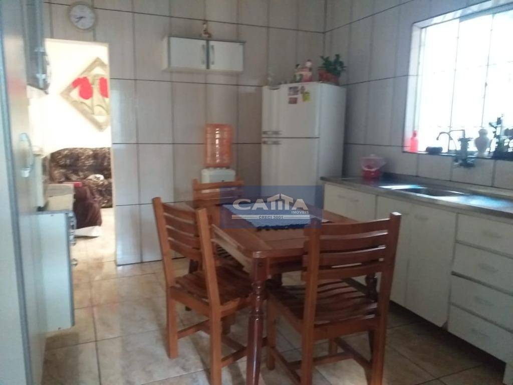 Casa à venda com 2 quartos, 200m² - Foto 7