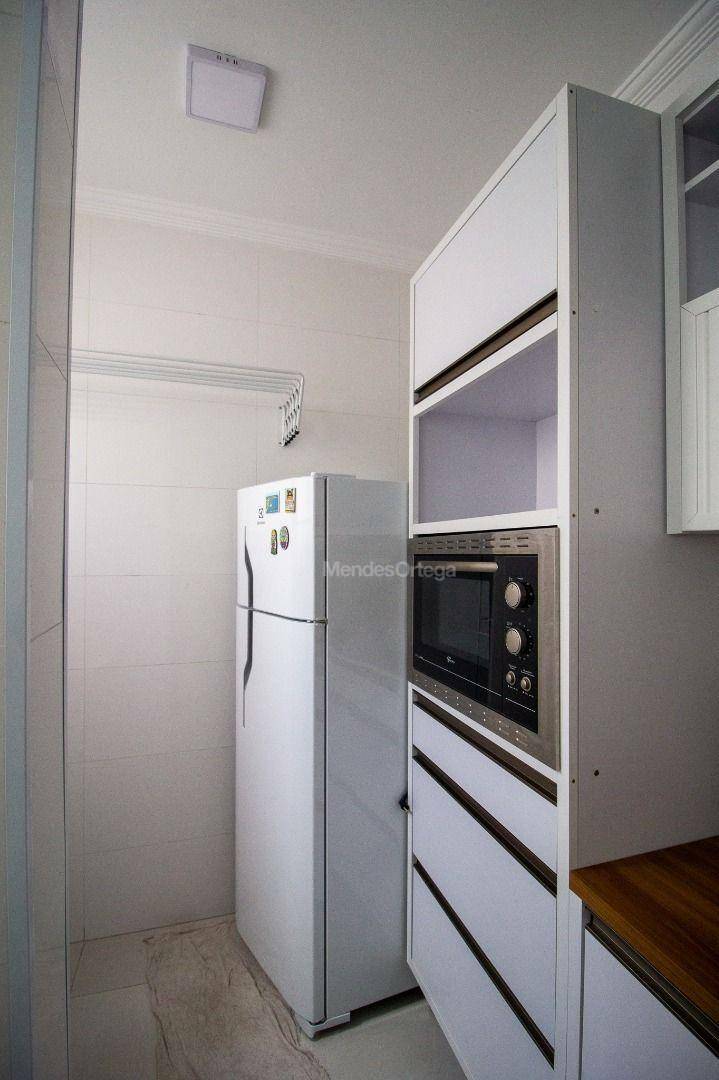 Apartamento para alugar com 3 quartos, 70m² - Foto 18