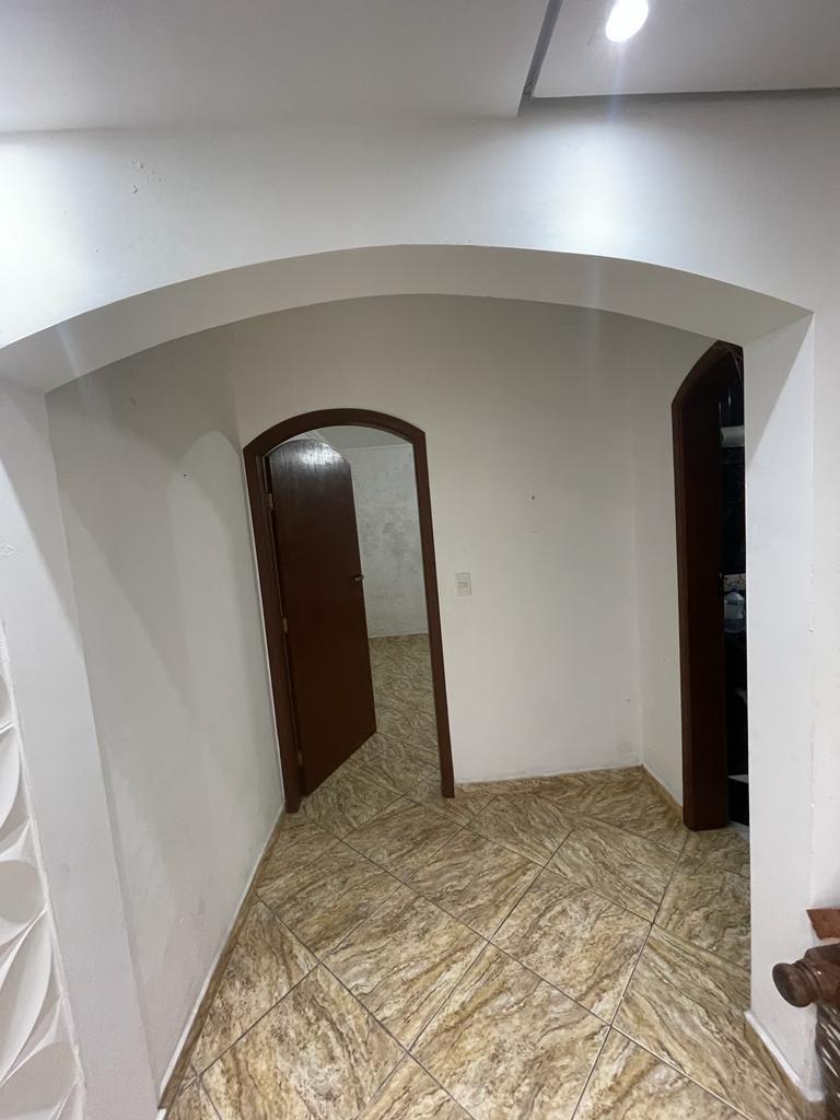 Sobrado à venda com 3 quartos, 195m² - Foto 30