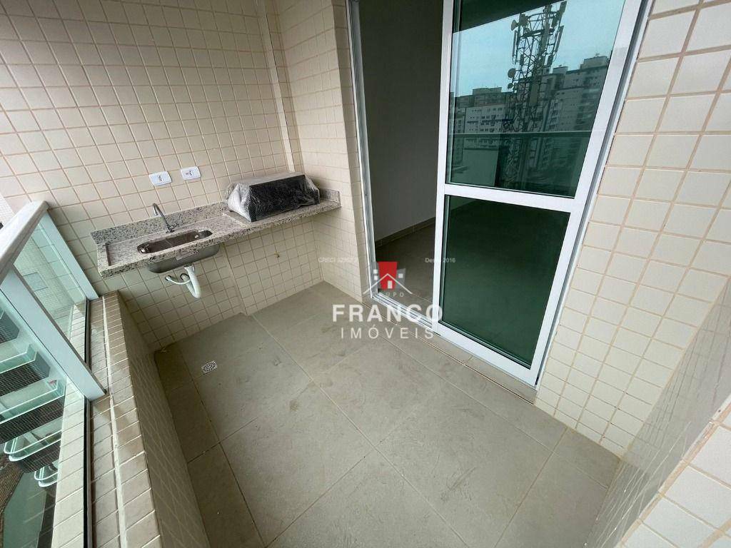 Apartamento à venda com 2 quartos, 70m² - Foto 3