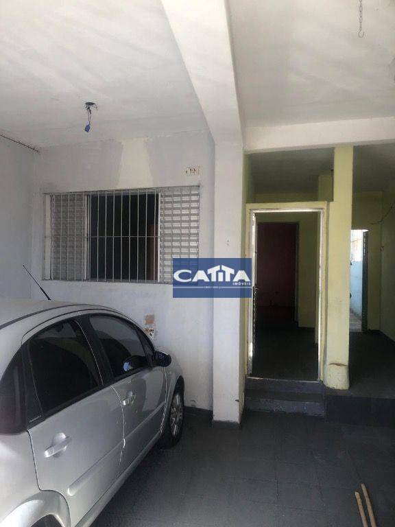 Sobrado à venda com 6 quartos, 210m² - Foto 2