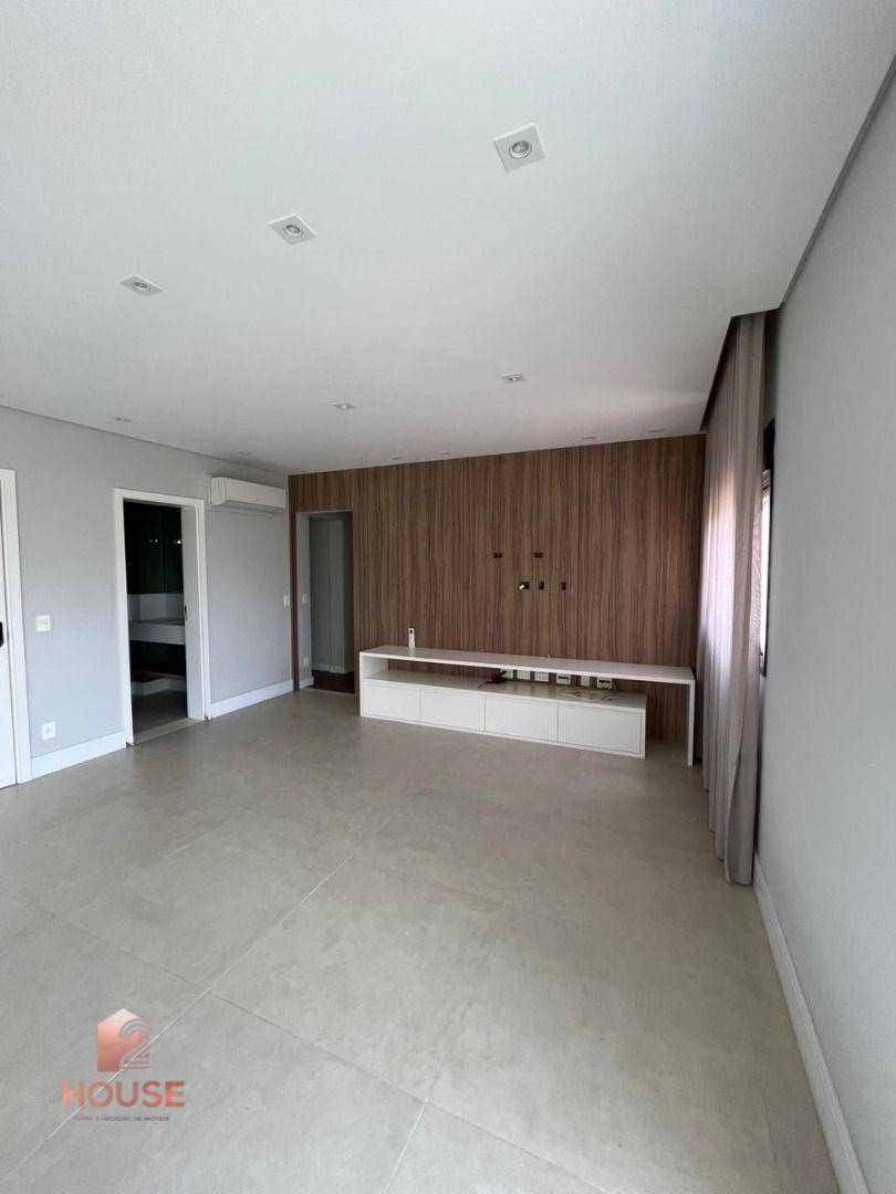 Apartamento, 3 quartos, 192 m² - Foto 2