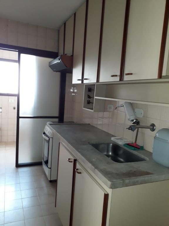 Apartamento à venda com 3 quartos, 95m² - Foto 11