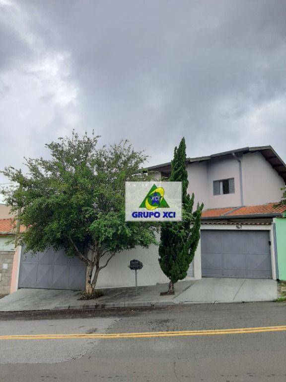 Casa à venda com 3 quartos, 140m² - Foto 1