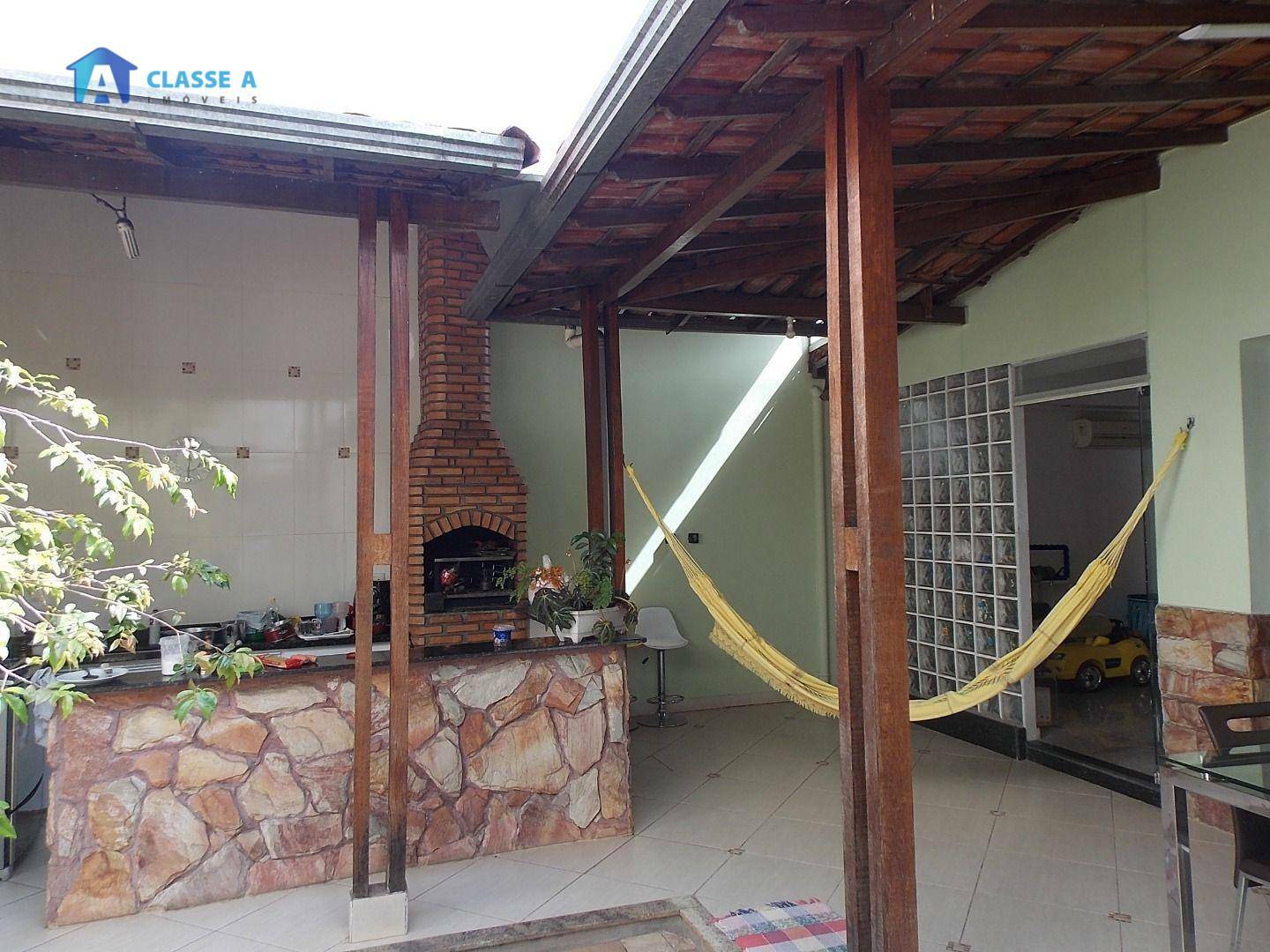 Casa à venda com 4 quartos, 300m² - Foto 38