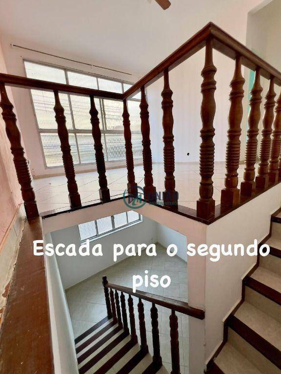 Casa à venda com 4 quartos, 280m² - Foto 17