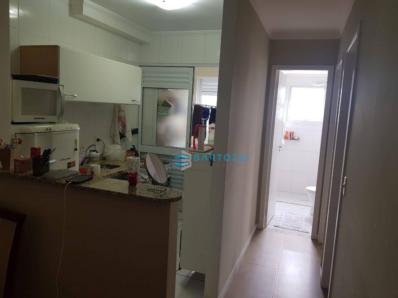 Apartamento à venda com 2 quartos, 49m² - Foto 2