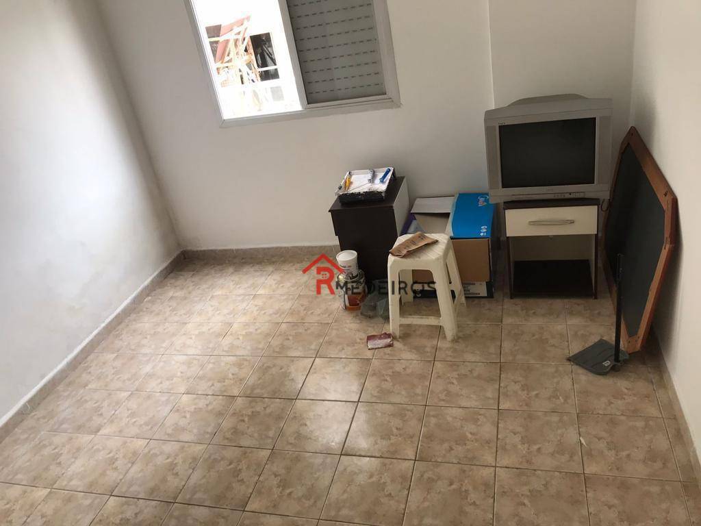 Apartamento à venda com 2 quartos, 70m² - Foto 9