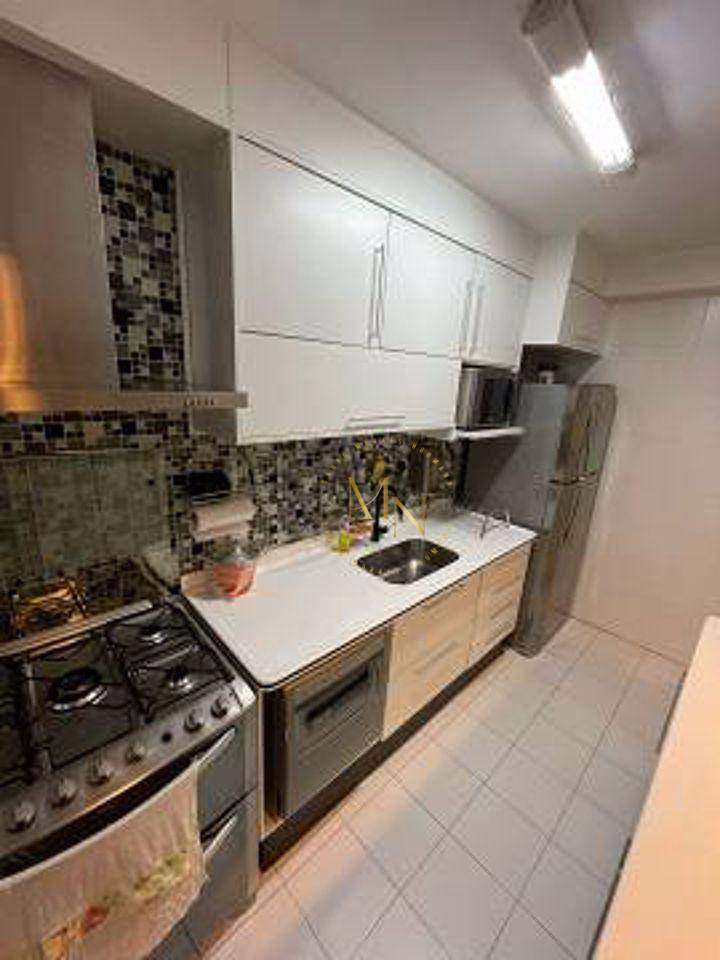 Apartamento à venda com 3 quartos, 95m² - Foto 10