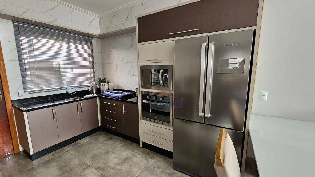 Casa à venda e aluguel com 3 quartos, 92m² - Foto 16