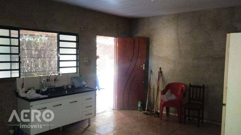 Casa à venda com 2 quartos, 90m² - Foto 21