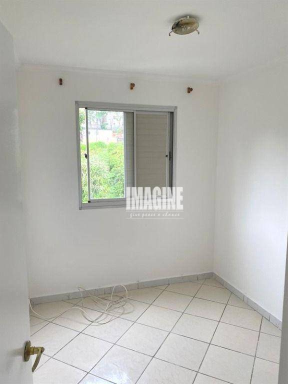 Apartamento à venda com 2 quartos, 55m² - Foto 4