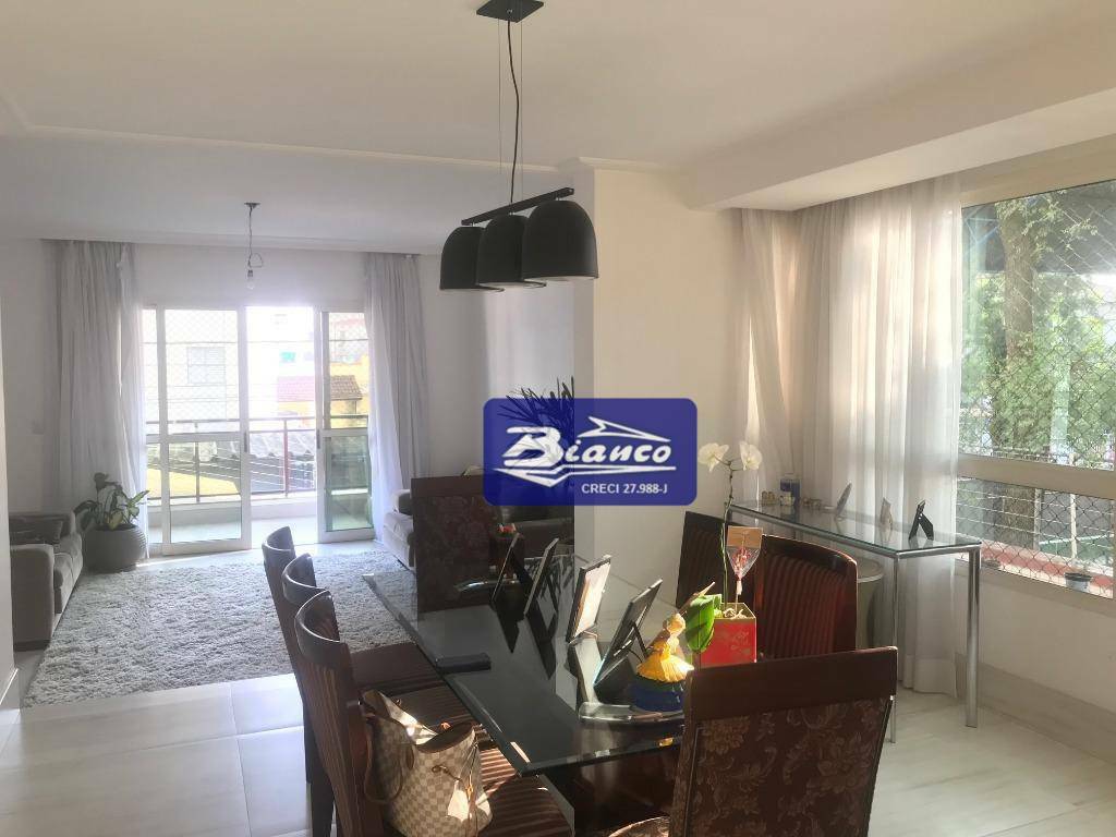 Apartamento à venda com 3 quartos, 200m² - Foto 1