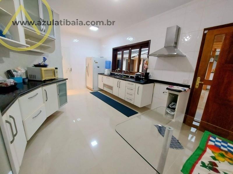 Casa à venda com 3 quartos, 322m² - Foto 5