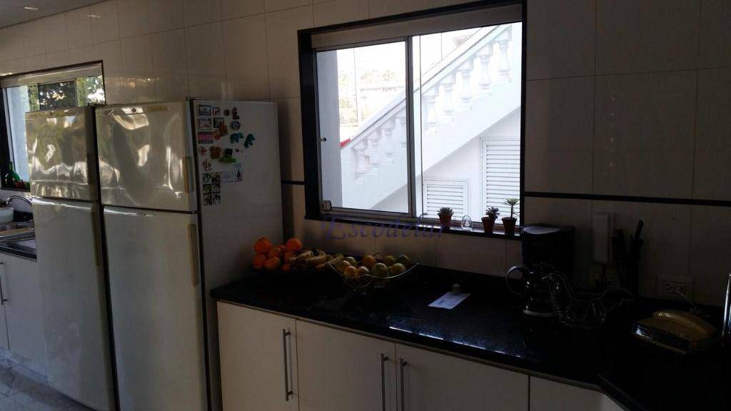 Sobrado à venda com 3 quartos, 240m² - Foto 19