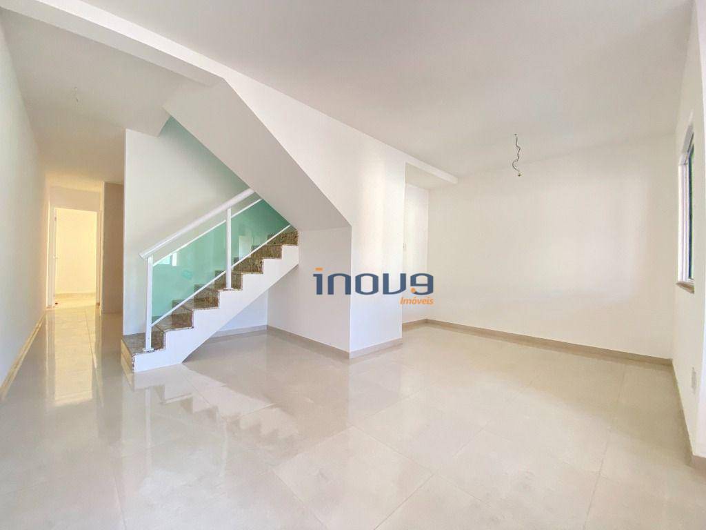 Casa à venda com 4 quartos, 131m² - Foto 5