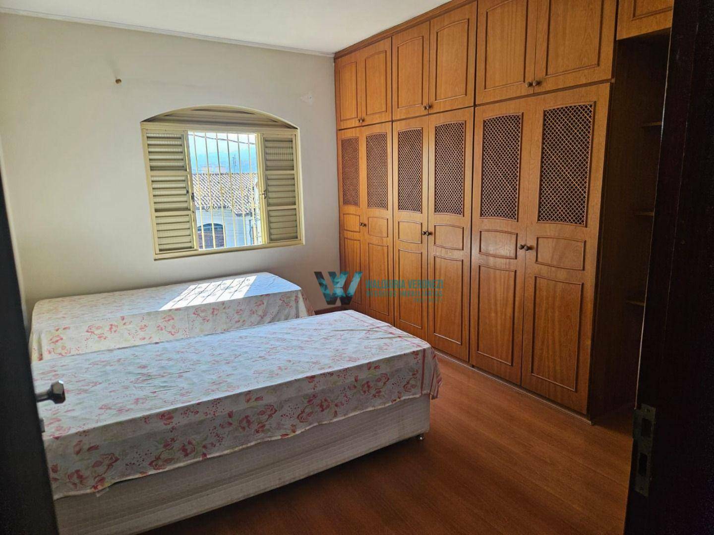 Casa à venda com 3 quartos, 248m² - Foto 6