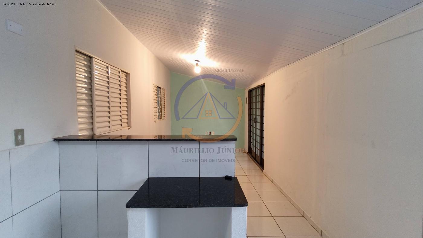 Casa à venda com 2 quartos, 225m² - Foto 14