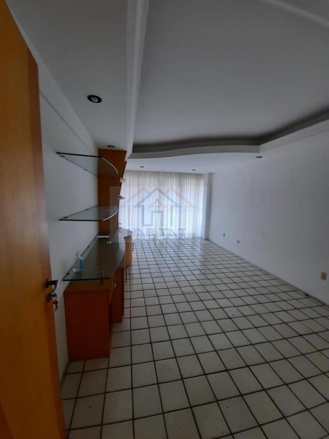 Apartamento à venda com 3 quartos, 81m² - Foto 7