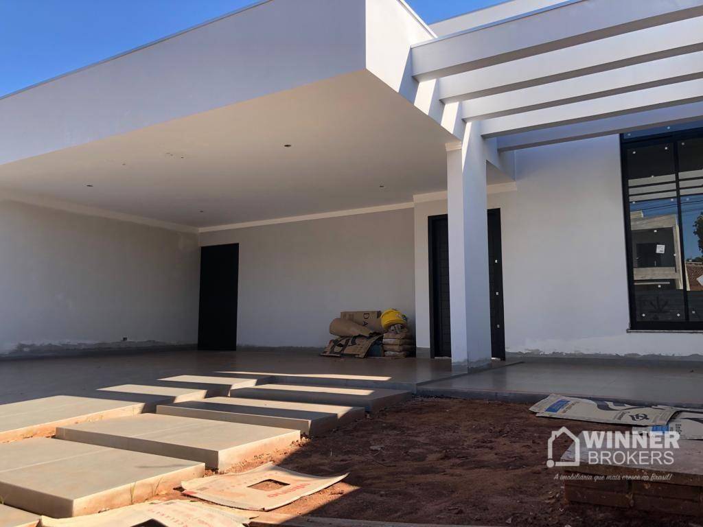 Casa à venda com 2 quartos, 171m² - Foto 1