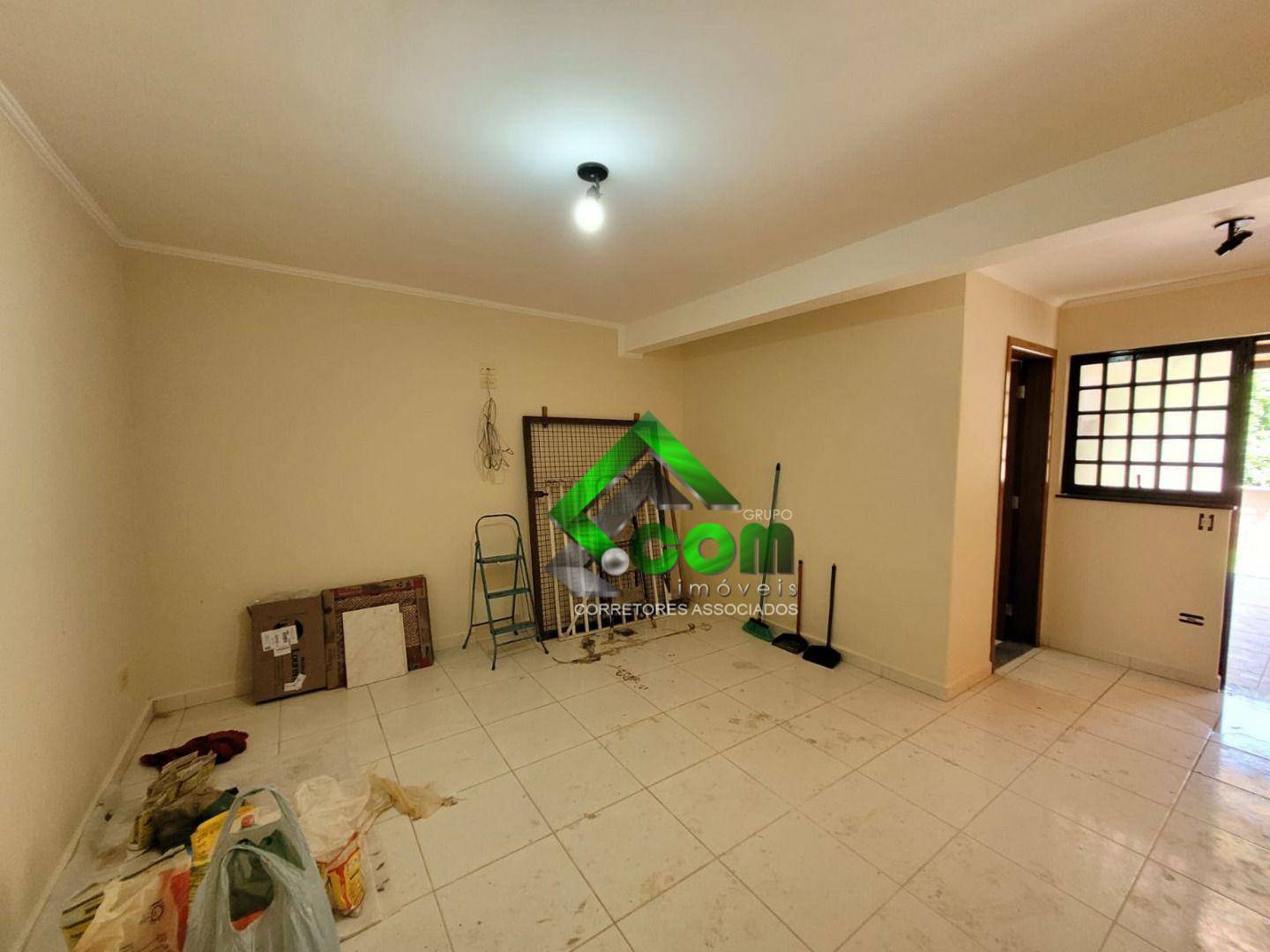 Casa à venda e aluguel com 3 quartos, 170m² - Foto 24