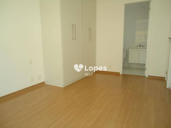 Apartamento à venda com 2 quartos, 77m² - Foto 4